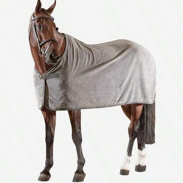 1PC Winter Warm Single Layer Velvet Warm Horse Clothing Equestrian Supplies Horse Coat Carpet Back Heart Horse Shawl Medium And Large Horses