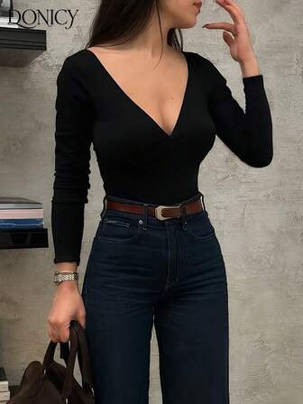 DONICY Women's Solid Color Deep V-Neck Backless Long Sleeve T-Shirt, Basic Top With Soft And Comfortable Fabric, Slim Fit And Flattering, Versatile For Spring/Autumn Occasions Like Outings, Dates, Casual Gatherings, Layering, Casual Business, And Loungewear