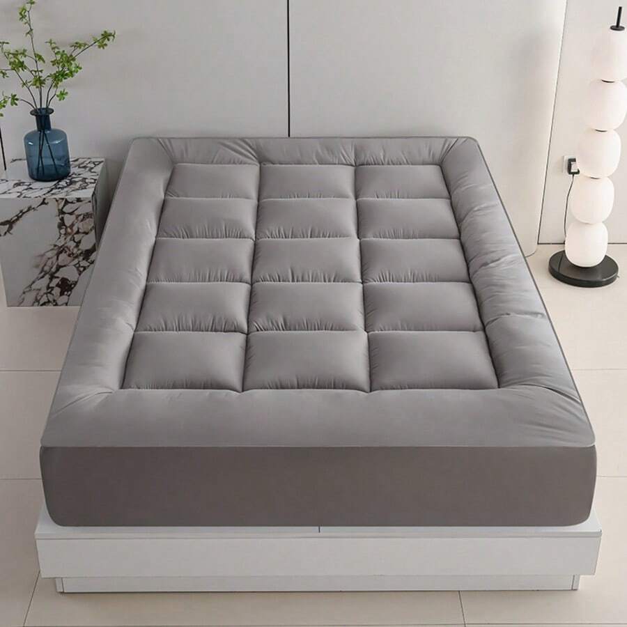 高弹独立袋装弹簧床垫 - 透气白色床上用品套装，提供背部支撑，提升舒适度，助您享受优质睡眠