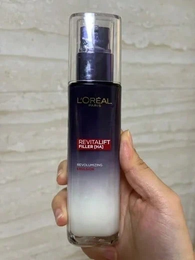 LOREAL Revita Lift Filler [HA] Pro-Xylane Pro Plumpy Emulsion 50/110ml, Återfuktar och mjukgör huden som silke, Bleknar fina linjer, Ger återfuktning hela dagen, Hög penetration för långvarig återfuktning och strålande lyster, med återfuktning, Förnyar och aktiverar på djupet, Absorberas snabbt utan att kännas fet, Lätt emulsionstextur, Rik och mjuk mot huden
