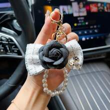 Cuerda de perlas creativa, llavero de camelia, lazo, bolso de tela, colgante de llavero, dije de coche de moda - BLANCO - Ver 8