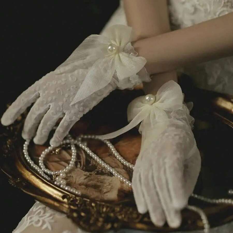 An Exquisite Women's Lace Full-Finger Glove With Pearl Bow Detail, Solid Color Jacquard Mesh, Non-Stretch Style, Suitable For Weddings, Evening Parties, And Other Occasions - nâu nhạt - Xem 1