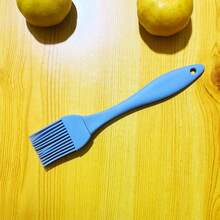 1pc Small Silicone Basting Brush, Heat Resistant, Easy To Clean, FCM Certified, Suitable For Outdoor & Home Use, Portable - Multicolor - View 16