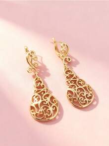 1 Pair Hollow Carved Cloud Pattern Metal Gourd Shaped Pendant Earrings For Women, Versatile For Daily Wear, Wedding, Party, Holiday, Commute - Earrings - View 3