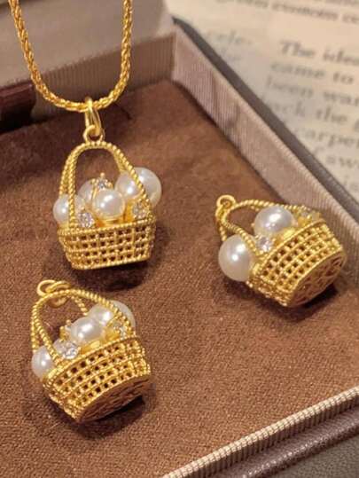 1 pieza Collar colgante de cesta de flor hueca con perla falsa delicada y de moda, diseño único, versátil, accesorio de alta calidad adecuado para el uso diario de las mujeres