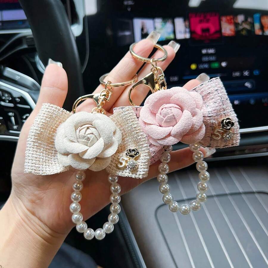 Cuerda de perlas creativa, llavero de camelia, lazo, bolso de tela, colgante de llavero, dije de coche de moda - BLANCO - Ver 1