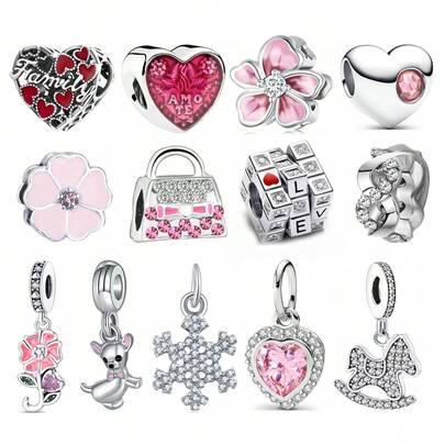 1 buc. Mărgele pandantiv din seria roz, cu modele precum flori, frunze de arțar, inimioare, genți, trandafiri și cuburi magice. Acestea sunt potrivite pentru decorarea DIY a brățărilor și colierelor originale, punând în valoare talismanul.