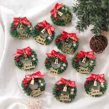 Mini Weihnachtskränze mit goldener Glocke, Puppenhaus Miniatur Weihnachtsbaum Dekoration, künstliche Kränze und Ornamente für Baum, Winterurlaub Heim Dekoration