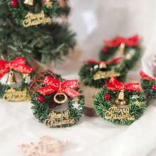 Mini Weihnachtskränze mit goldener Glocke, Puppenhaus Miniatur Weihnachtsbaum Dekoration, künstliche Kränze und Ornamente für Baum, Winterurlaub Heim Dekoration