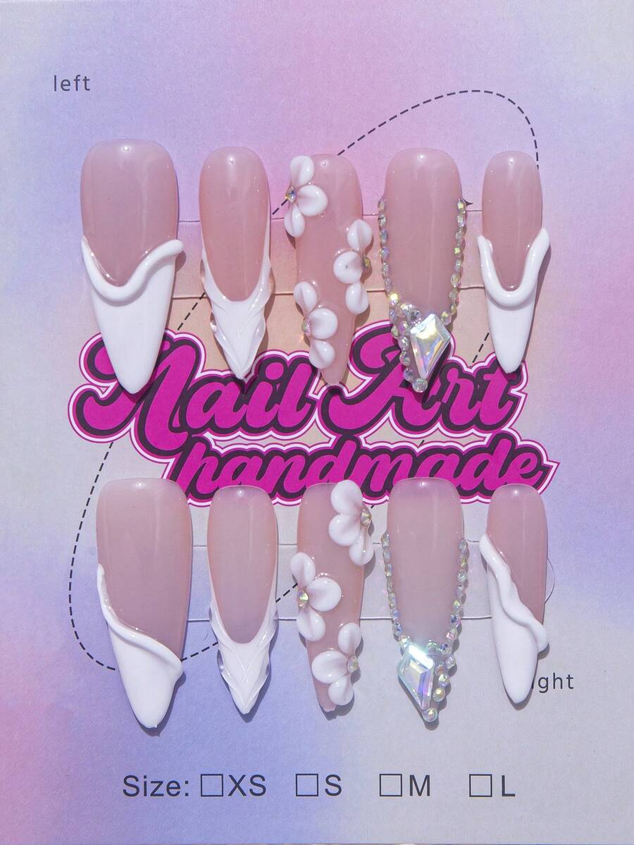 手工杏仁形 Y2K 法式美甲贴，裸色和白色可选，饰有水钻、圣人、十字架、钢珠和仿珍珠元素。10 片/包，3 种尺寸，适合派对、婚礼和日常佩戴。包含工具包，是送给女士和女孩的绝佳礼物。Press On Nails 美甲用品 美甲 - Follow Your Heart - 查看 1