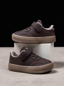 女童鞋、男童鞋、儿童鞋、时尚多功能魔术贴鞋，舒适透气，适合各种季节的户外活动