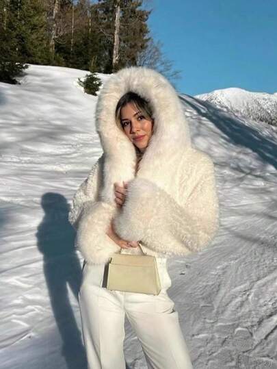 1. Autumn/Winter Faux Fox Fur Hooded Jacket, Korean Version, High-Quality Fluffy Warm Coat For Women\N2. Fashionable Women's White Faux Fur Coat, Regular Length, Long Sleeve, Hooded Design For Cold Weather