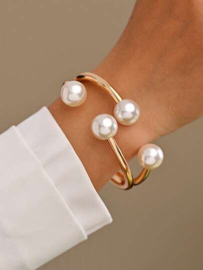 1pc Minimalist Chic Pearl Geometric Open Cuff Bracelet, Versatile For Daily Wear And Getaway, Suitable As Gift For Friends And Families