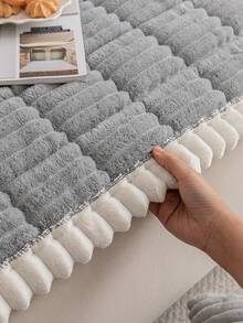 1 件加厚毛绒沙发套，提花绗缝工艺，温暖柔软，宠物友好，防尘防刮，适合所有季节，适用于 1/2/3/4 座沙发 - 淺灰色 - 查看 6