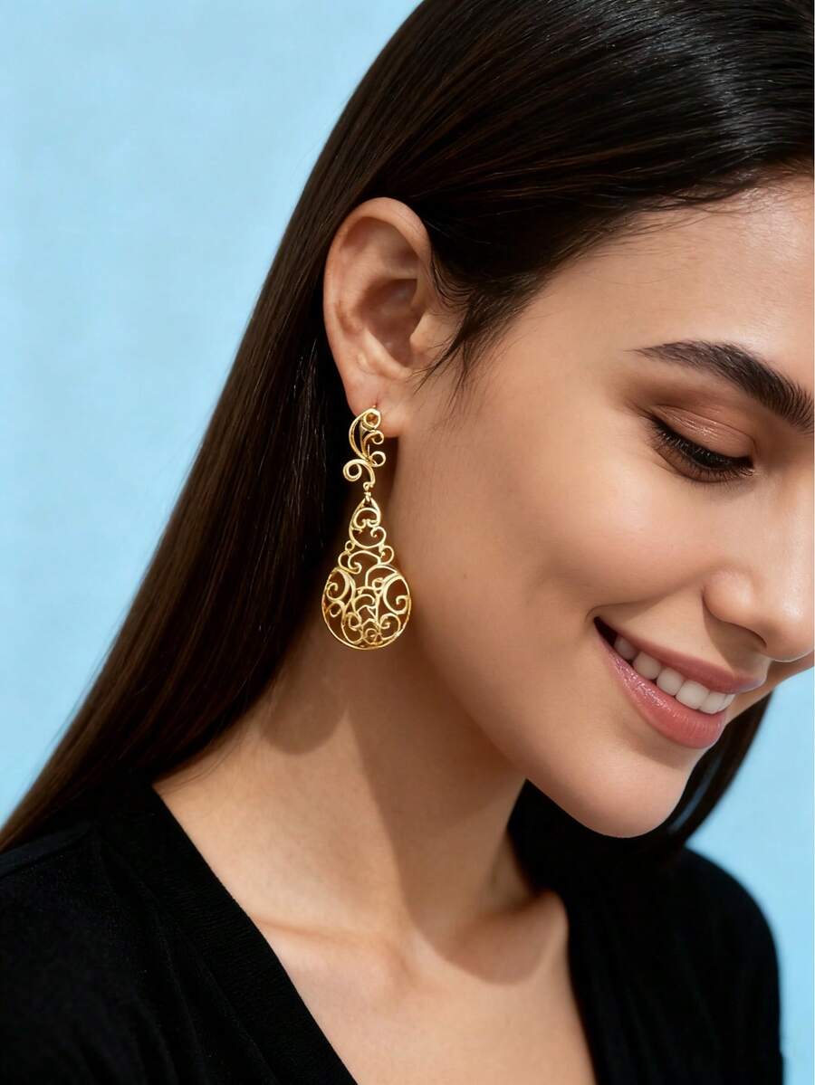 1 Pair Hollow Carved Cloud Pattern Metal Gourd Shaped Pendant Earrings For Women, Versatile For Daily Wear, Wedding, Party, Holiday, Commute - Earrings - View 1