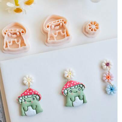 Mushy Toad Polymer Clay Earrings Cutters Mirrored Set Bohemian Frog Shape Clay Cutters For Jewelry Making Embossed Petals & Mushroom Shaped Polymer Clay Cutting Molds For Earring Pendant Necklace Making Animal Clay Cutters Cute 3D Printed Clay Cutters