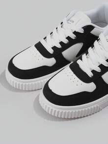 DareSee Fall/Winter Women's Lace-Up Casual Sneakers/Court Shoes/Board Shoes/Lightweight Street Shoes Gifts Music Fest - Black and White - View 6