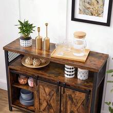 Mueble Auxiliar de Estilo Industrial y Casa de Campo con Puertas Deslizantes de Granero - Aparador de Madera Rústica y Metal para Almacenamiento en Cocina, Comedor o Sala de Estar - Camel - Ver 2