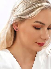 Cubic Zirconia Heart Design Stud Earrings Valentines - 銀色 - 查看 3