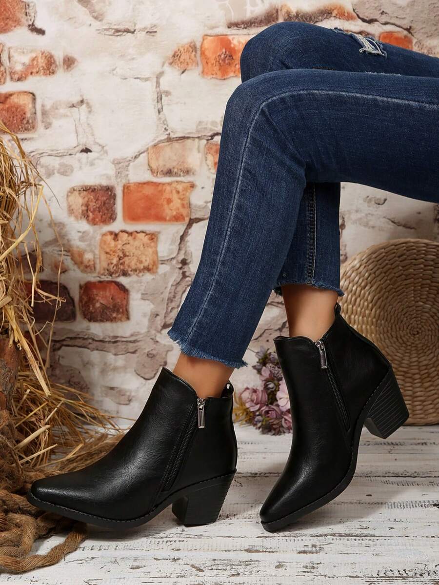 Fall/Winter Women's Fashion Chunky Heel Simple Side Zipper Plus Size Boots, Western Style Side Zipper Rhinestone Decor, Holiday - Black - View 1