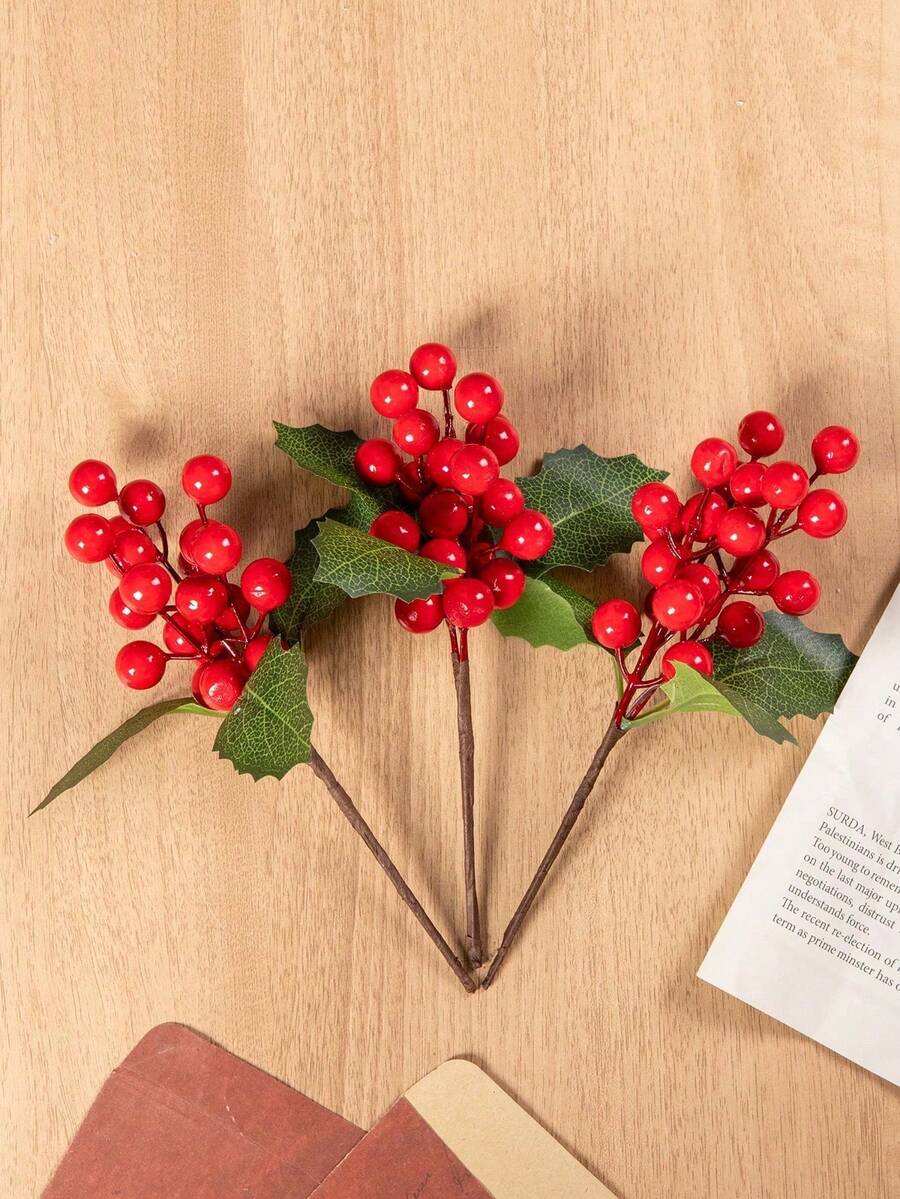 80 piezas de adornos navideños artificiales - Surtido de adornos de bayas rojas, adornos de pino falso, piñas rociadas y hojas de acebo, para crear arreglos florales y coronas impresionantes, adecuados para la decoración navideña, el balcón, el porche, los florales de otoño, la decoración de otoño, la decoración navideña, la decoración exterior de Halloween, los suministros de cocina, el regreso a la escuela, los artículos esenciales para el baño, los imprescindibles para la universidad, los regalos navideños, el mobiliario de jardín, los regalos para damas de honor - Multicolor - Ver 1