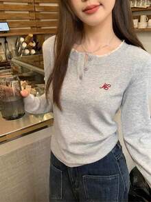 Women's Elegant Korean Style Gray Embroidered Long Sleeve Knit Top, Stretchy Design, Autumn/Spring