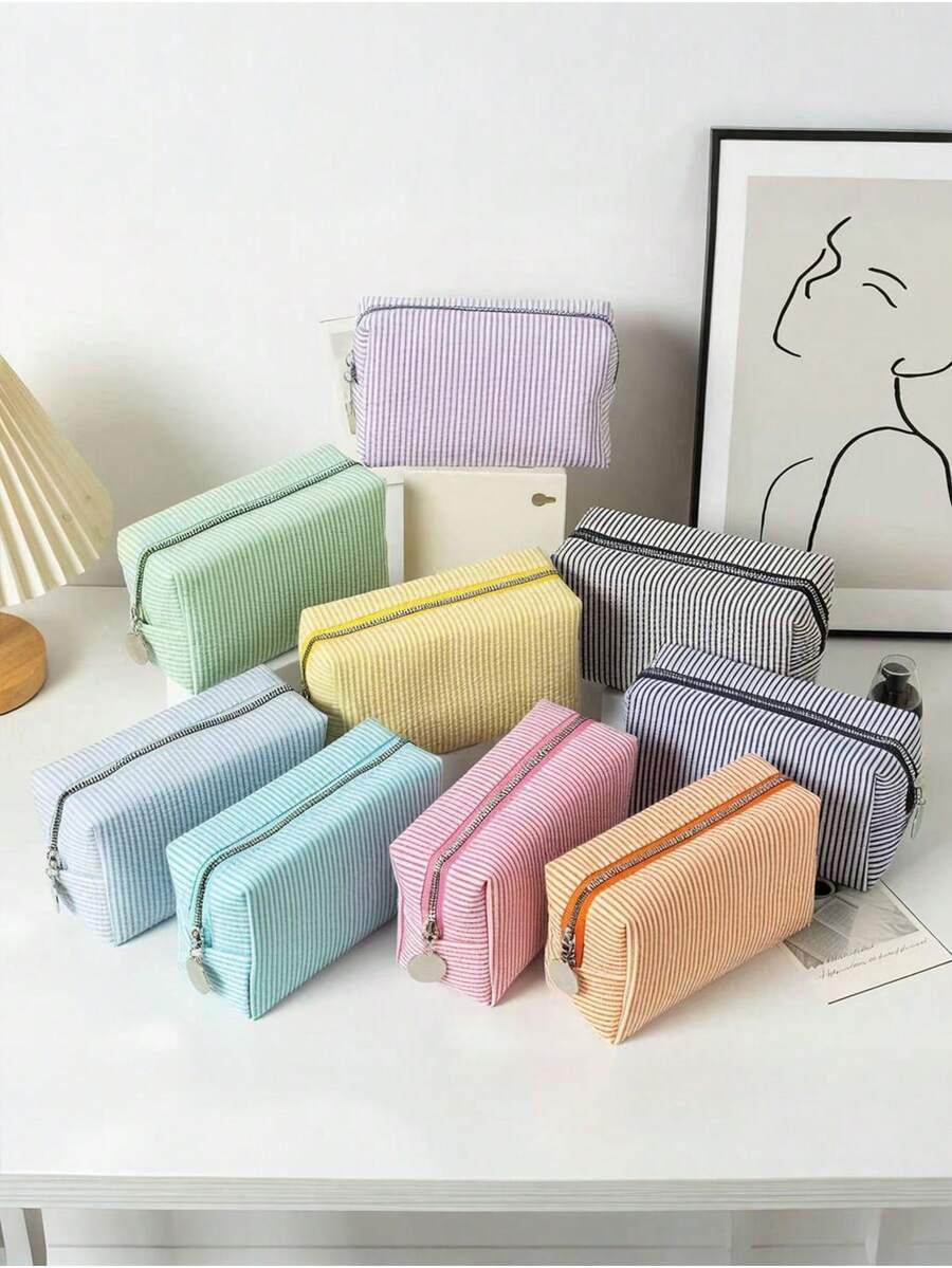 1pc Striped Pattern Fluffy Soft Cosmetic Bag, Travel Zipper Makeup Pouch, Storage Bag, Stationery Bag, Bubble Mesh Storage Bag, Storage Bag, Striped Storage Bag, Cute Plaid Toiletry Bag, Fluffy Plaid Cosmetic Bag, Large Zipper Travel Toiletry Bag, Multi-Functional Storage Bag, Suitable For Home Organization, Outdoor Travel, Business Travel, Bubble Mesh Student Desk Stationery Organizer Pencil Case