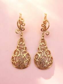 1 Pair Hollow Carved Cloud Pattern Metal Gourd Shaped Pendant Earrings For Women, Versatile For Daily Wear, Wedding, Party, Holiday, Commute - Earrings - View 2