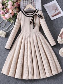 Girls' Fashion Casual Knit Butterfly Decor Color Block Mid-Length Dress, Spring/Autumn