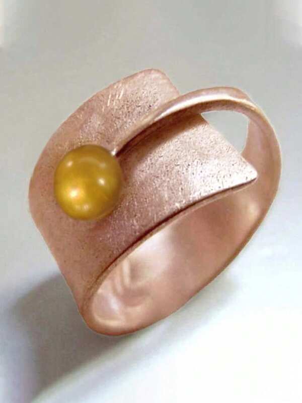 1pc Vintage Oversized Bronze-Tone Alloy Ring For Women, Suitable For Daily, Party, Travel Outfit Matching