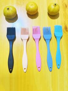 1pc Small Silicone Basting Brush, Heat Resistant, Easy To Clean, FCM Certified, Suitable For Outdoor & Home Use, Portable - Multicolor - View 3