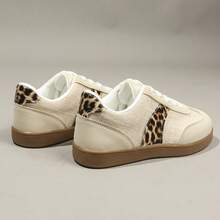 Women's Casual Sports Shoes, New Spring/Autumn Commuting Work Shoes, Lightweight, Soft-Soled, Walking, Comfortable Breathable Slip-On Running Shoes