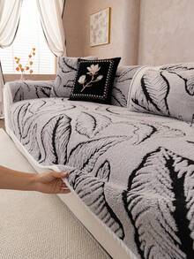 1pc Thick Plush Sofa Cushion Cover, Modern Minimalist Anti-Slip Warm Sofa Seat Pad, Dust-Proof Washable Sofa Slipcover, Light Gray Fashion Soft Non-Fading Non-Shedding Bedroom Decor Pet-Friendly Protector, Adjustable For Corner Sofa, Suitable For Bedroom, Office, Living Room Combination Furniture, L-Shaped Sofa And 1/2/3/4-Seat Sofa