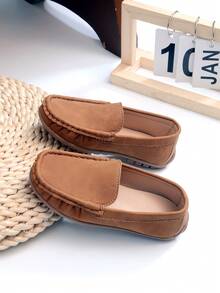 Giày bệt cho bé màu hồng trơn, chất liệu PU, kiểu dáng slip-on, thời trang, đa năng, chống trượt, bền chắc, thoải mái cho bé tập đi hàng ngày. - màu nâu - Xem 3