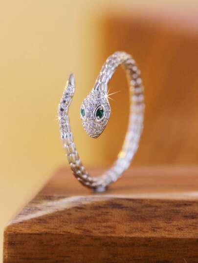 خاتم قابل للتعديل مرصع بالزركونيا، تصميم بسيط وأنيق، مناسب للارتداء اليومي والهدايا، باللون الذهبي