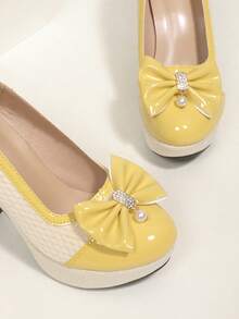 2024 秋季新款白色蕾丝水钻蝴蝶结高跟鞋，防水台粗跟圆头女鞋 - 黃色 - 查看 7