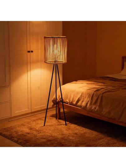 1pc made Rattan Vertical Solar Lamp, Metal Tripod Lantern, Rustic Vloer le Outdoor As Family Friends, Perfect Choice Souvenirs, Adding Natural Warm Atmosphere To Indoor/Outdoor Spaces, Versatile Camping, Garden, Patio, Pathway ation view 2