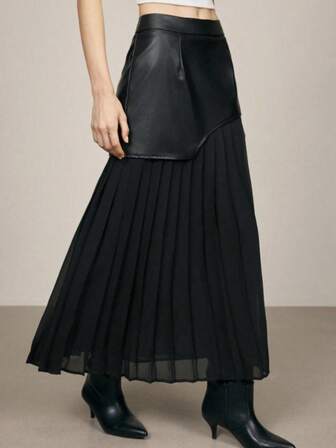 优雅女士黑色百褶PU半身裙，甜美优雅，适合日常休闲穿着、工作装、下午茶、浪漫约会、假日、毕业典礼、通勤、度假和音乐会等场合。
