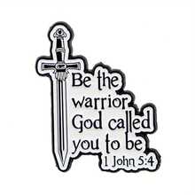 1 Piece DMLSKY Christian Faith Badge - Become A Warrior Badge Called By God, With John 1:5 Bible Verse, Jesus Cross And Sword Design, Black And White Enamel Brooch, Suitable For Backpacks, Jackets, Church Activities - Inspirational Christian Gift, Suitable For Men And Women, All-Season Wear, Durable And Versatile Accessory, Suitable For Bible Study, Prayer, And Daily Faith Expression (John 1:5 Verse), Brooch, Bag Pin, Character Badge, Pin - A - 查看 4