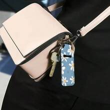 Portachiavi portamatite per rossetti, portachiavi multifunzionali per copertura rossetti, portachiavi comollettaip per balsamo labbra, accessori per borse da donna, regali utili, portachiavi portamatite a motivo leopardato per balsamo labbra, custodia per rossetto e portachiavi portamatite per rossetti elastici aderenti