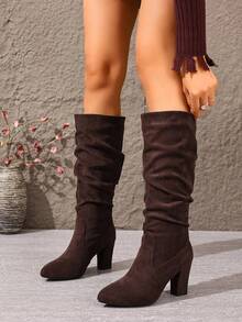 Botas de punta fina, nuevas botas de tacón alto con pliegues para otoño/invierno 2025, botaas de gamuza elástica y holgadas de tacón grueso para mujer