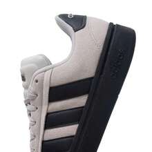 Adidas Unisex Lässig Pendler Sneaker GRAND COURT ALPHA00s mit Schnürung und dicker Sohle Tennisschuhe