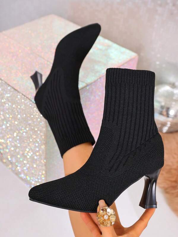 2025 Neue elegante Damen Ankle Boots, minimalistischer kurzer Schaft, kombiniert mit Plateau-Absatz Design, bequem & modisch, geeignet für täglichen Tragen und Partykleidung, schwarze Stiefeletten