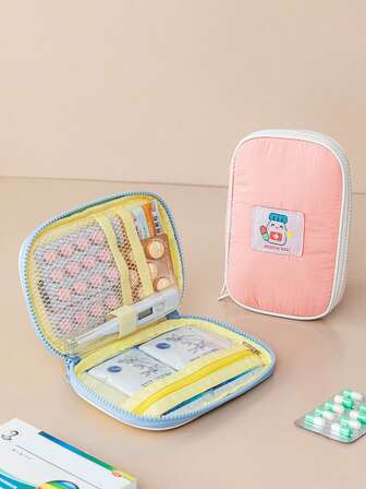 1个卡通马卡龙三色便携大容量医疗收纳袋，可作数据线收纳袋、旅行居家旅游医疗收纳袋、家庭生存用品、露营用品、学校用品、大学宿舍学生必备医疗包、开学季必备药品袋、药盒、药品整理袋、旅行药品收纳袋、户外旅行必备急救包