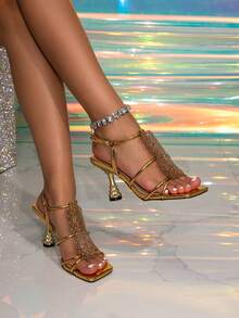 女士银色新款时尚舒适春夏交叉镶钻闪亮细高跟尖头凉鞋