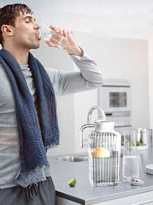 1pc Acrylic Cold/Hot Water Pitcher, Juice Pitcher, Beverage Pitcher, Beer Pitcher, Restaurant Water Pitcher, Water Bottle - White - View 10