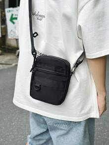 Minimalistischer einfarbiger Nylon Stoff bequeme Herren Umhängetasche, Vorder- und Rückseite mit Mehrfachtaschen Design mit glatten Reißverschlüssen, abnehmbarer Gurt, verstellbarer Schultergurt, Innentaschen, geeignet für Lässig, Urban, Sport, Outdoor, Reisen, Pendeln, Einkaufen, kreative Umhängetasche