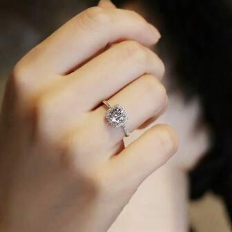 Luxury Cubic Zirconia Inlaid Square Ring, Fashionable Exquisite Jewelry, Suitable For Formal Occasions