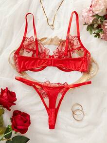 Red Embroidered Sheer Sexy Lingerie Set For Women - Red - View 2