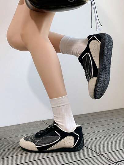 2025年秋季新款平底系带时尚休闲运动鞋女款舒适运动鞋